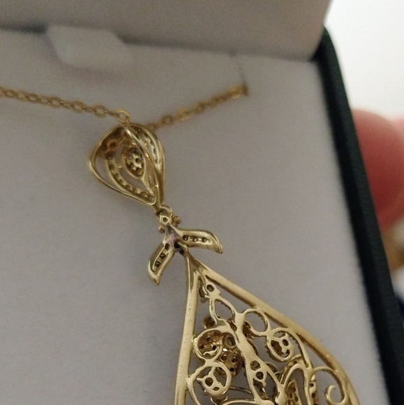14k Yellow gold Diamond butterfly teardrop pendant - Picture 5 of 14